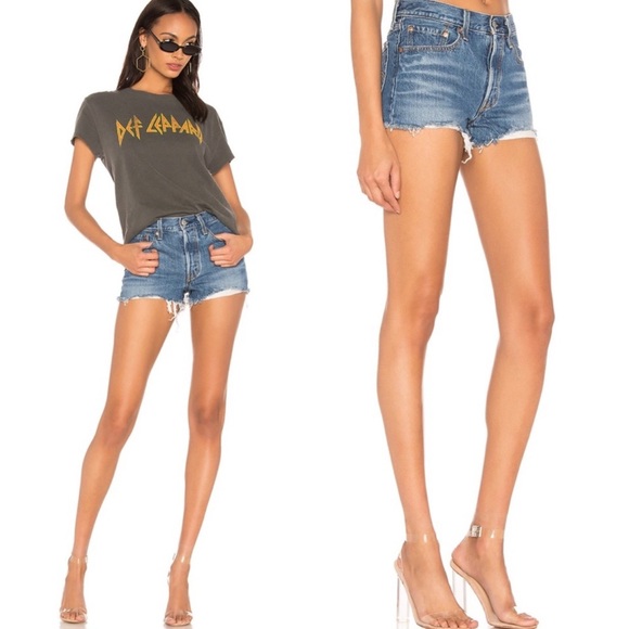 Levi's Pants - Levi’s 501 Distressed Cut Off Shorts in Indigo Avenue Sz 28